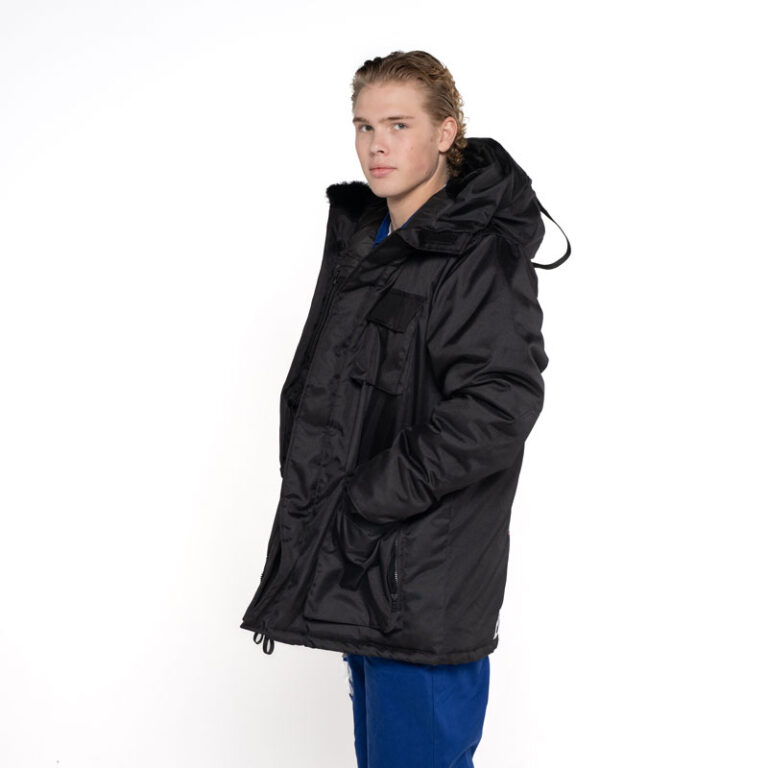 Model-X-parkas-til-russ-gutt