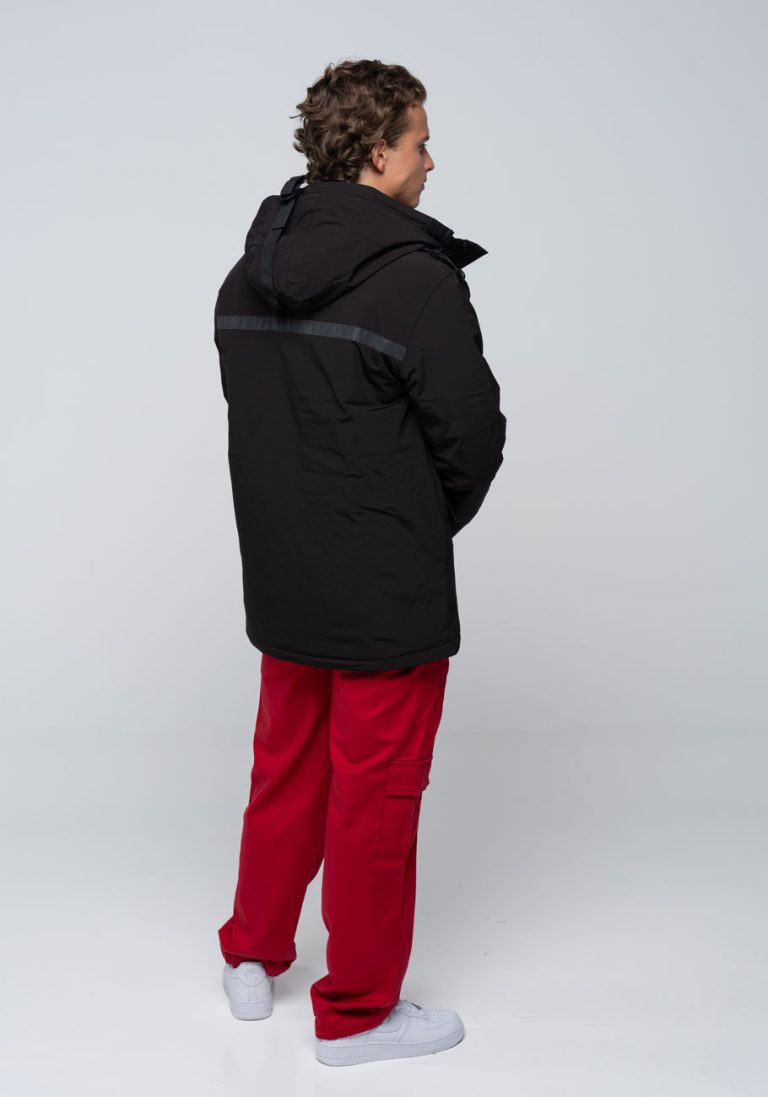 Modell 175cm. Størrelse S.