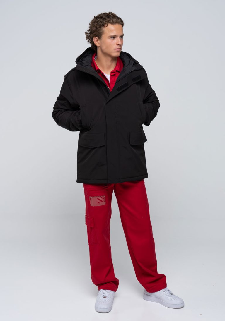 Modell 175cm. Størrelse S.