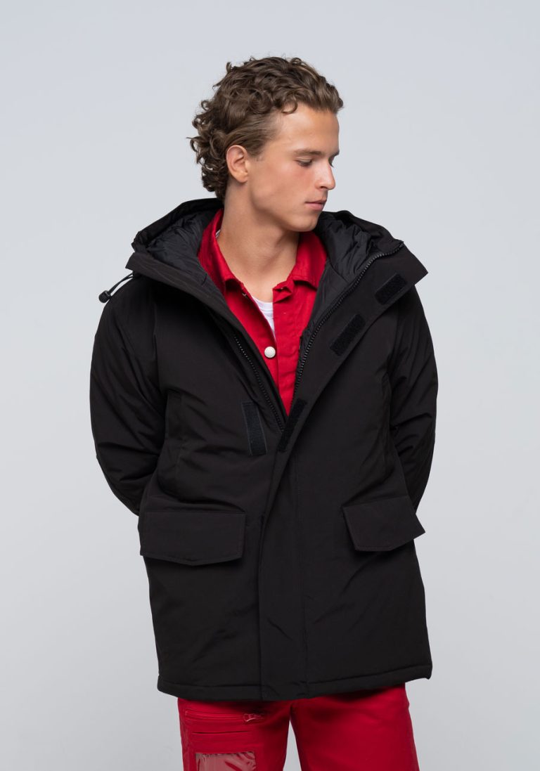 Modell 175cm. Størrelse S.